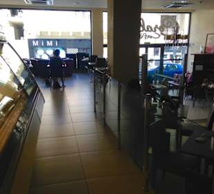 Coral Café San Gwann