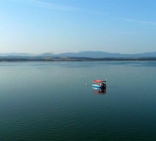 Nysa Stausee mit Sudeten