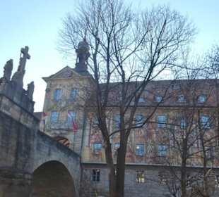 Das Alte Rathaus von Bamberg über der Regnitz