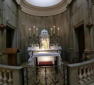 Im Inneren der Kirche