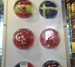 M & M Shop