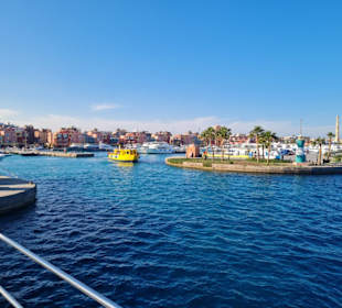 Marina von der Seeseite aus