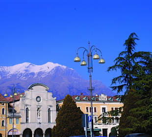 Piazza Dei Martiri