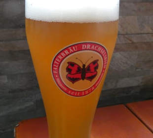 Zum Abendessen im Biergarten der Wilderer Stuben