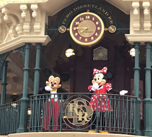 Begrüßung und Verabschiedung