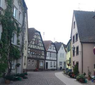 Spaziergang durch die Altstadt von Lohr