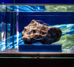 Eisenmeteorit im Edelsteinhaus