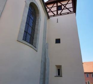 Seitliche Ansicht der Kirche
