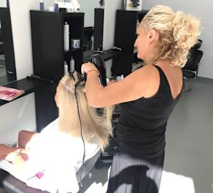 Tere the hairstylist