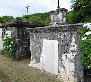 Rundgang über den alten Friedhof am Meer