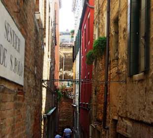 Wirklich enge Gassen dort