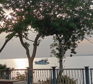 Strandpromenade Side