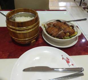 Zum Abendessen im Rest. Asia World, Schweinfurt