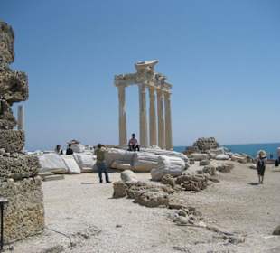 Ruine- side