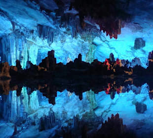 Jaskini Trzcinowego Fletu-Guillin