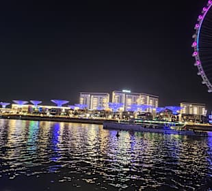 Fahrt durch die Marina 