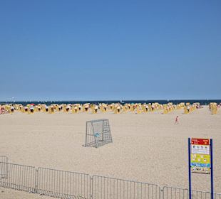 Weit ist der Kurstrand