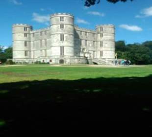 Märchenschloss aus der Ferne.