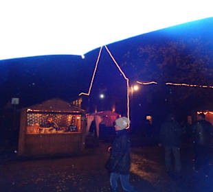 Blick auf den Weihnachtsmarkt