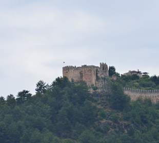 Vom Strand auf die Burg