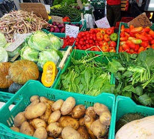 Rundgang über den Wochenmarkt von Limone