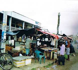 Fischmarkt an der Straße