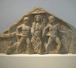 Rheinisches Landesmuseum - Giebel