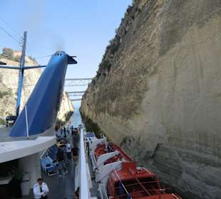 Durchfahrt  Kanal von Korinth  mit der MS Coral