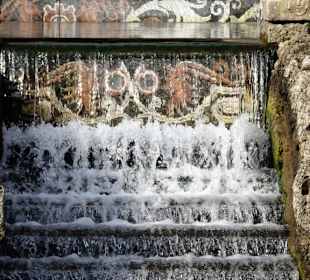 Wassertreppe im Garten der Wasserspiele