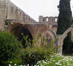 Das ist das Kloster BellaPais