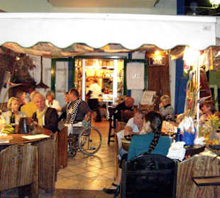 Am Abend, volles Haus!