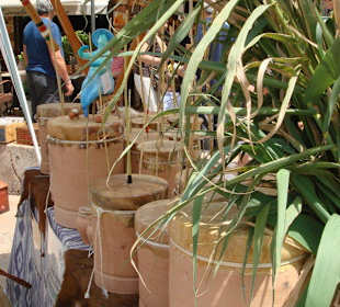 Ein altes Musikinstrument, eine Ximbomba 