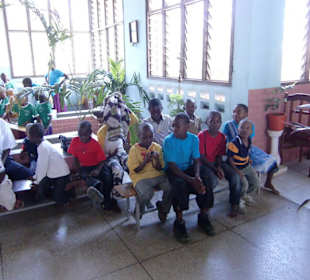 Kinder in der Kirche
