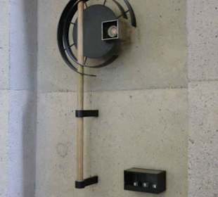 Andachtsnische mit Reliquiar 