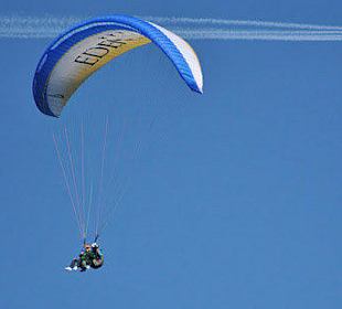 Hoch über Mayerhofen aus der Adlerperspektive