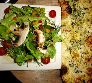 Pizza "halb und halb"