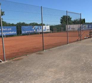 Tennisplätze Holzelfingen