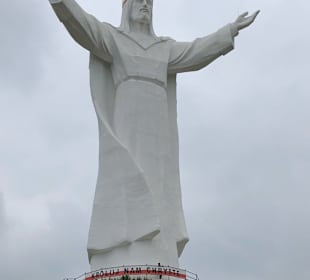 Jesusstatue Swiebodzin, etwa 30 Fahrminuten wntfer