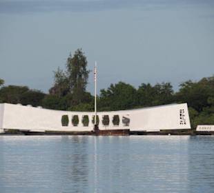 Pearl Harbor-Arizona-Memorial