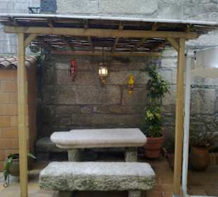 Mesa clasica de piedra