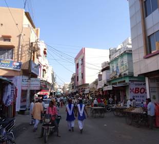 Spaziergang durch die Altstadt von Deogarth