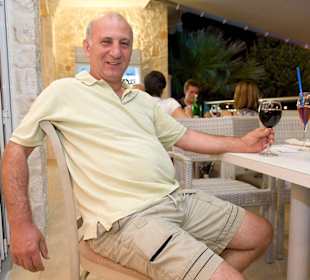 Auf Ihr Wohl oder eben Ja`mas!