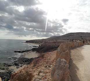 Die kleine Promenade vorm Hotel