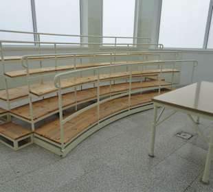 Vorlesungs- und Demobereich im Sektionssaal