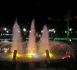 Park mit Wasserfontänen