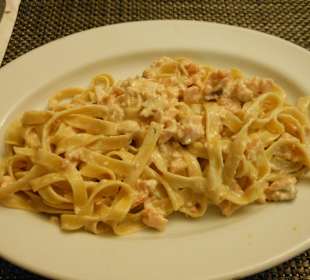 Tagliatelle mit Lachs