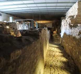 Im Grabungsraum der Bock-Kasematten