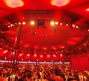 Die Arena mit Gäste