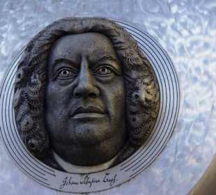 Moderne Kunst am Hauptplatz