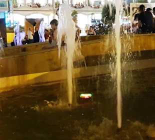 Die Springbrunnen am Hauptplatz